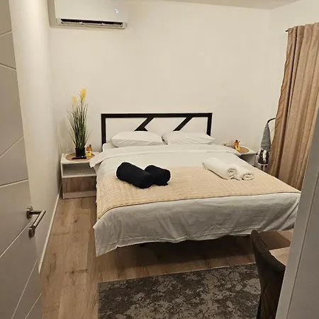 Apartamento Paris Lux Night *